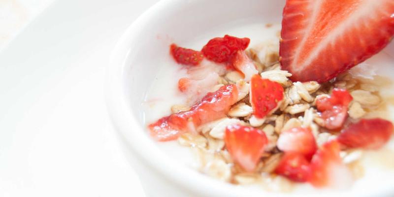 广州龙程车城汽车贴膜与美容服务深度评测：4S店技术VS专业店性价比，买车后如何选择？